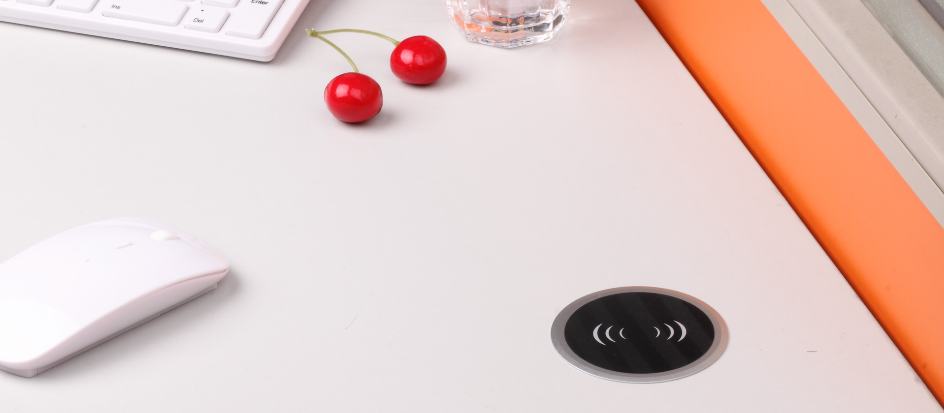 YMP-table-embedded-wireless-charger-T2-04